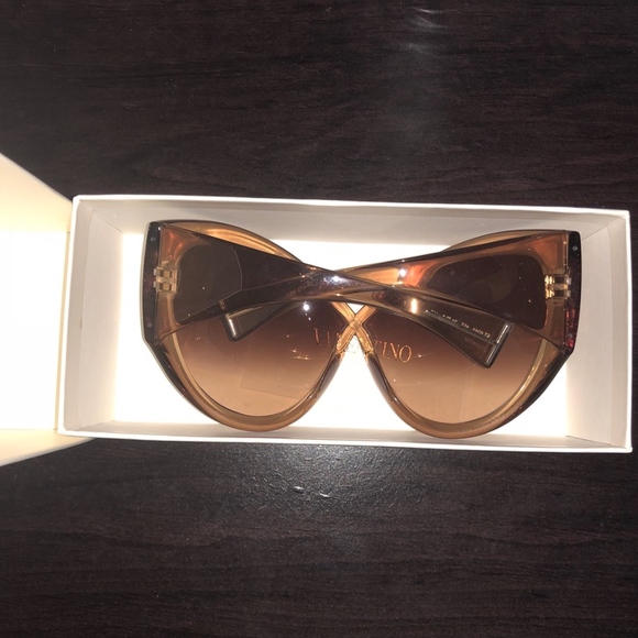 Tom Ford Daphne Sunglasses